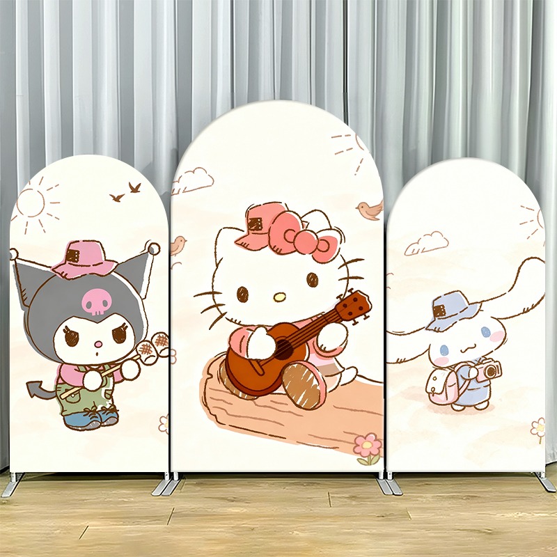 Outdoor Adventure Friends - 2Dフラットアーチ型背景幕カバー シングルレイヤー ノンストレッチ生地 ハローキティと仲間たち 屋外冒険背景 パーティー用
