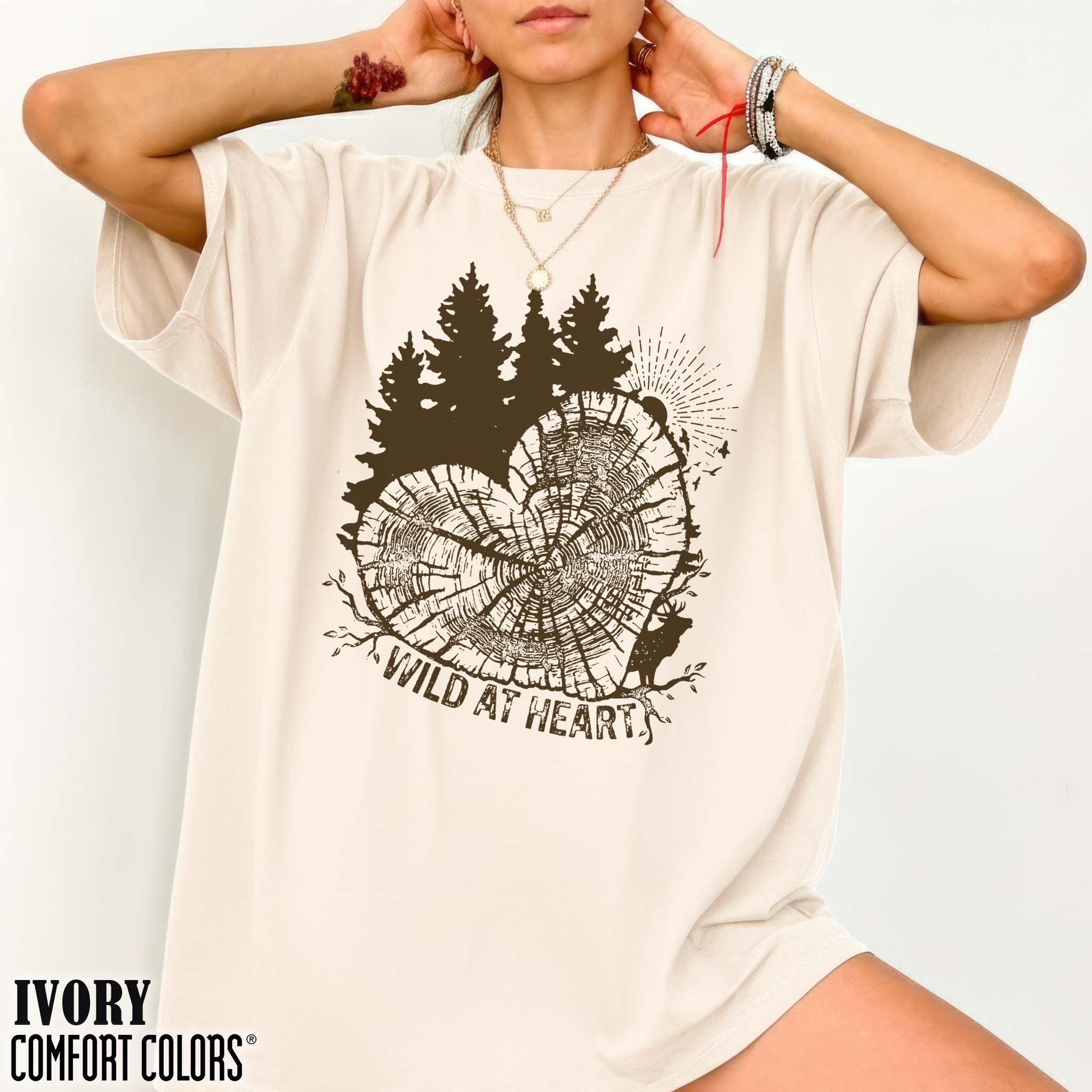 Outdoor Adventure At - アウトドアアドベンチャー フォレストコアシャツ ワイルドアットハート ツリーリングTシャツ ウッドランド ハイキング